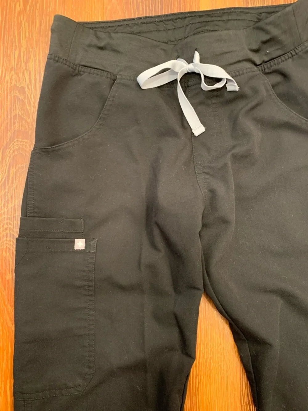 FIGS Women's XS Black Scrub Pants Style T21004T Stretch Waist Multiple Pockets - Picture 6 of 10